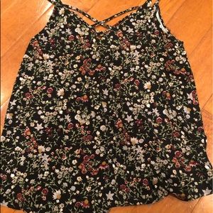 Super cute flowery tank